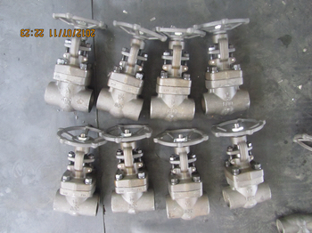 800lbs SW ends 1 1/2in F111 Forged steel gate valves