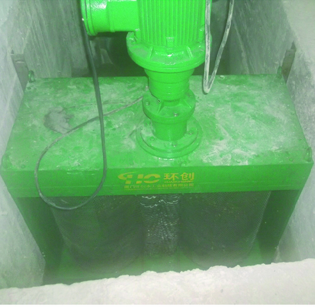 Double drum channel wastewater grinder in shopping mall