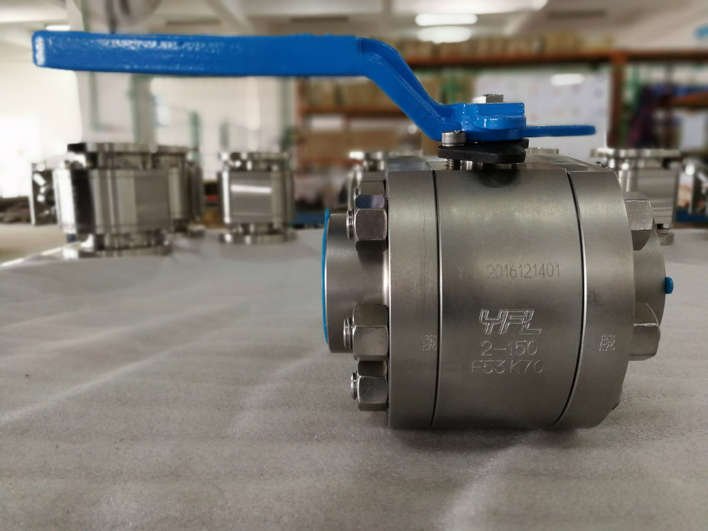 Duplex stainless steel F53 ball valves for corrosive service