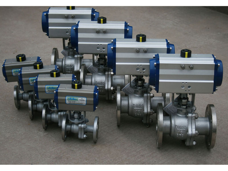 Pneumatic cast steel floating ball valves